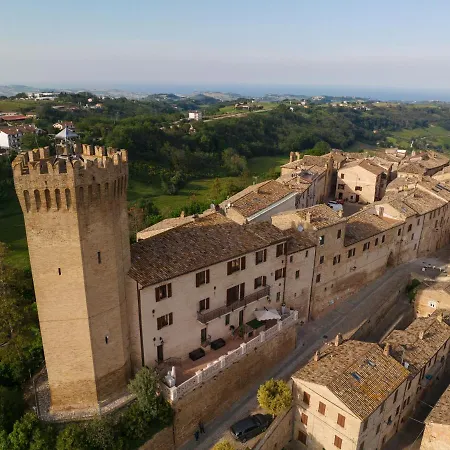 Palazzo La Torre ゲストハウス 4*